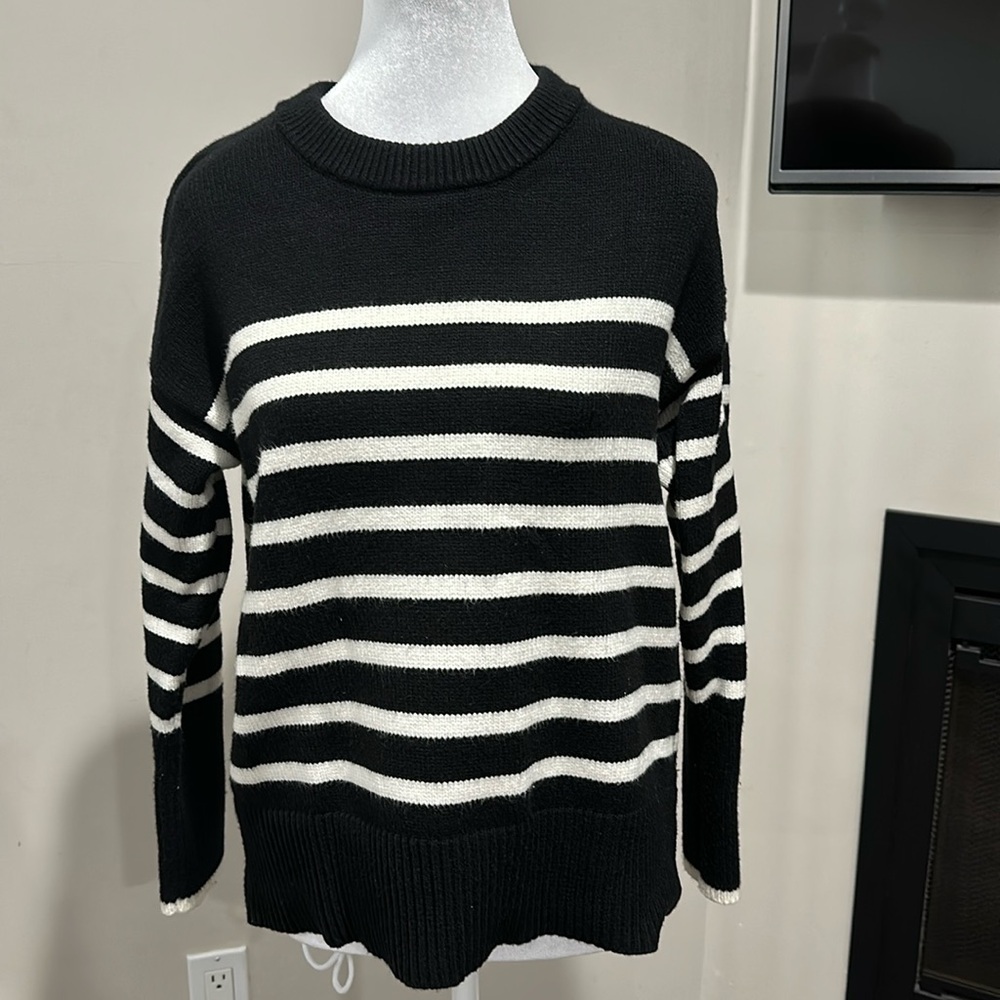 Philosophy Sweater Womens S/P Black White Striped Viscose Blend Crew Neck Soft